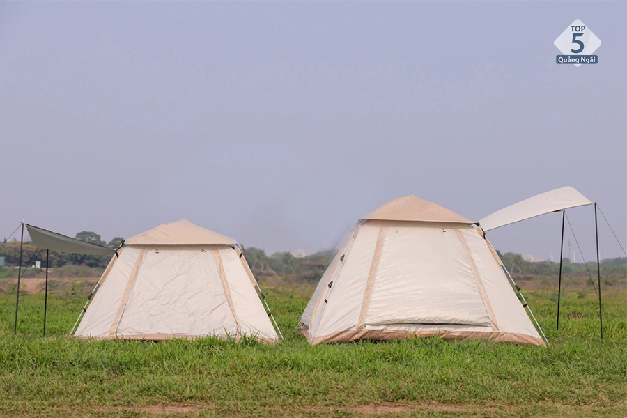 Lều tự bung có mái che được nhiều tín đồ camping ưa chuộng 