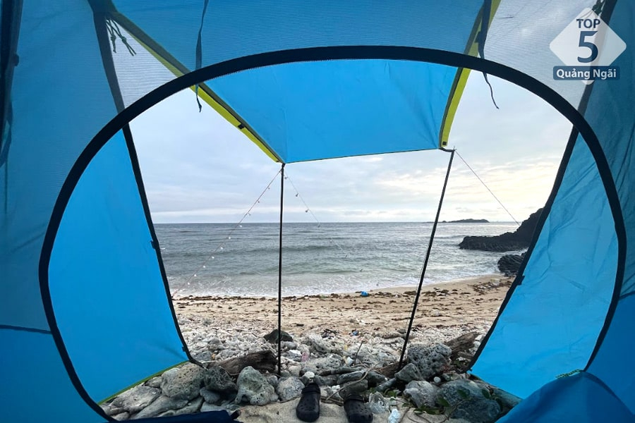 Kinh nghiệm mua lều cắm trại - nên mua lều có nhiều cửa để tạo sự thông thoáng